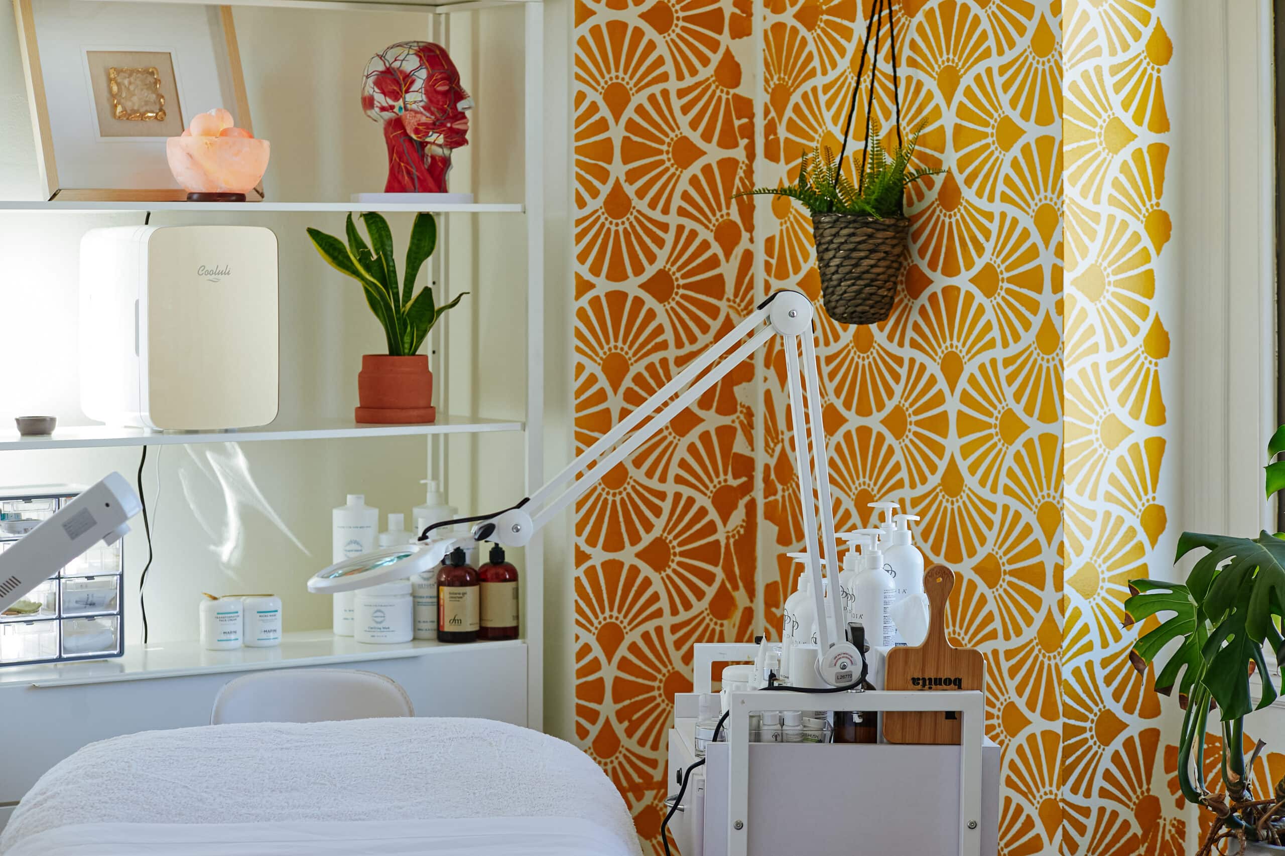 Viviane Aires Skin Wellness Facial Studio, in the heart of downtown Philly. Our team are specialized in black skin and skin of color.